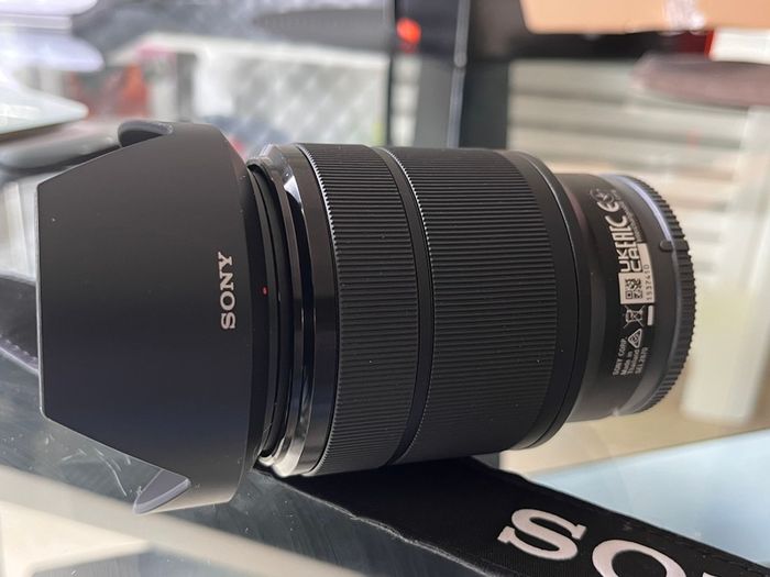 Sony FE 28-70  3.5-5.6 OSS Telephoto