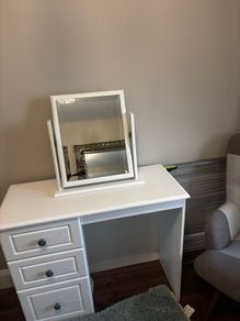 3 Drawer Dresser & Mirror