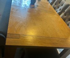 extendable dining table