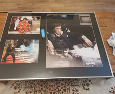 scarface picture and frame glass broken in top corner