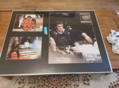 scarface picture and frame glass broken in top corner