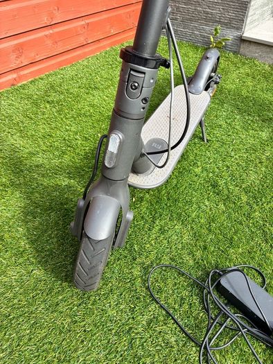 Xiaomi Mi Electric Scooter