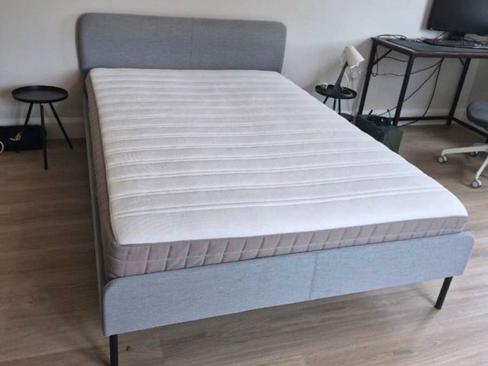 As New - Beautiful Sturdy Grey Fabric 4Ft 6 Double Bed Frame - Can Deliver