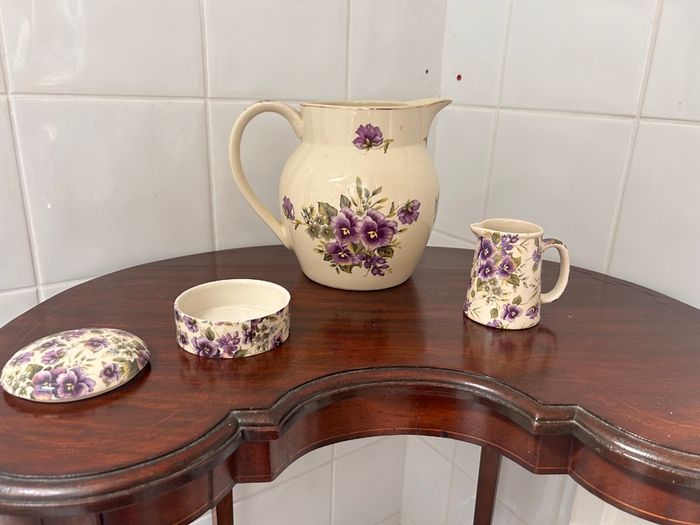Ballyporeen China Jug set