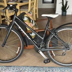 Bike - Hybrid Trek Women's Medium