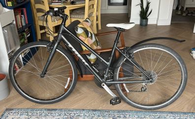 Bike - Hybrid Trek Women's Medium