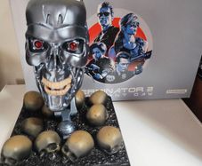 Terminator 2 bust