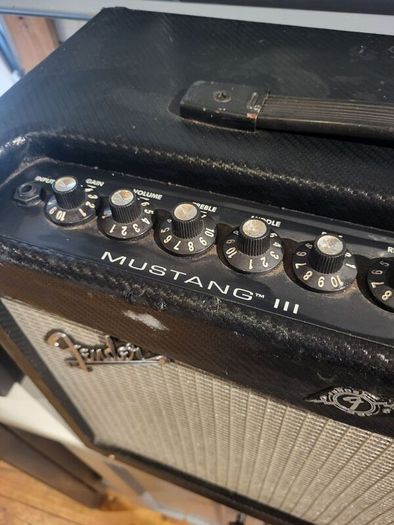 Fender Mustang 3 310w