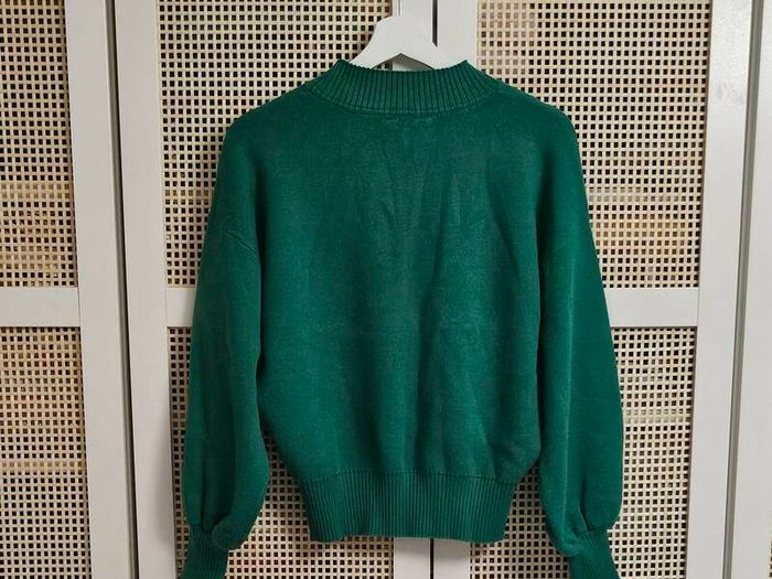 Green Jumper Object S