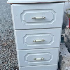 Bedside drawers free