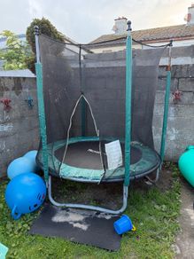 trampoline 8ft