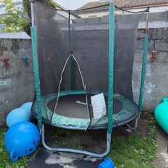 trampoline 8ft