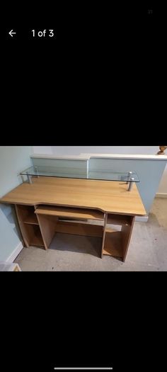 Computer desk