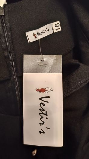 Hair Dresser's Gown
