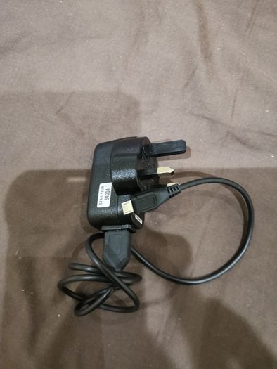 LG mobile charger DC 5.1Volt 0.7A