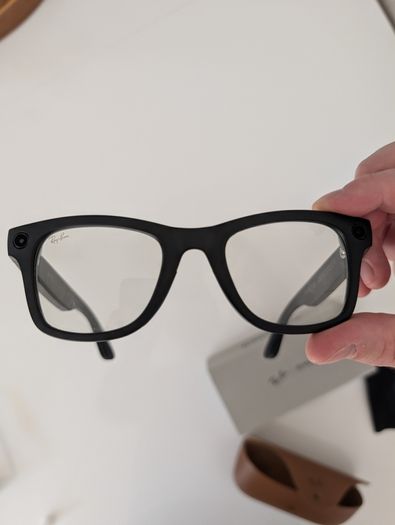 Ray-Ban Meta Wayfarer Smart Gen 2 Glasses | Transitions | Matte Black Medium | Like New