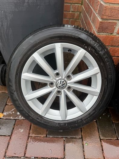 Alloys VW Golf Highline model 205/55/16 5x112