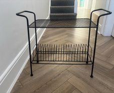Urban outfitters vinyl storage stand