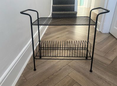 Urban outfitters vinyl storage stand