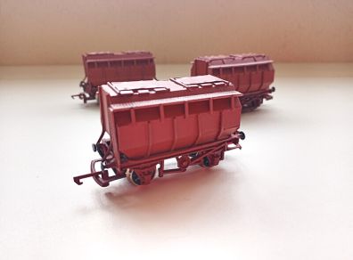 Model  Railway Magnesite Ore Wagons