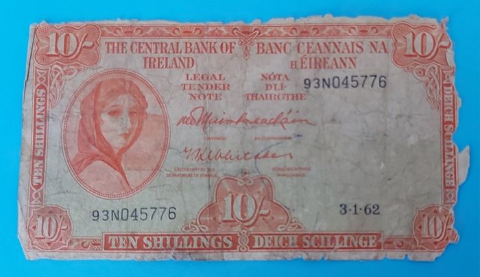 Irish 1962  X 4 Lavery ten shilling banknote in used condition