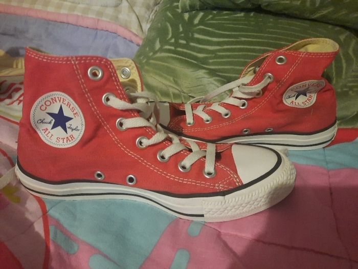 red high top converse