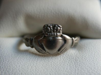 Vintage Rolled Gold Claddagh Ring - silver tone, size O