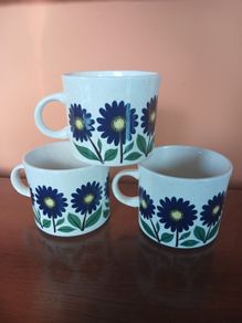Arklow pottery mugs