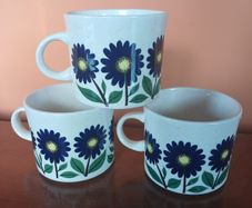 Arklow pottery mugs