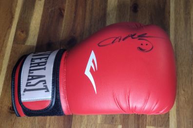 Sugar Ray Leonard Signed Everlast Boxing Glove (Exclusive Memorabilia COA)