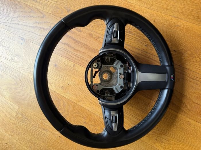 steering wheel BMW