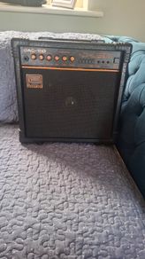 Roland DAC15D