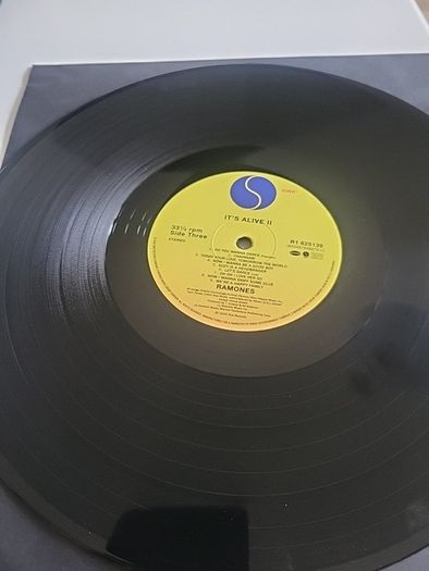 Ramones Its Alive 2 RSD limited edition numbered 2 vinyl