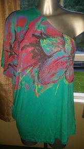 One shoulder lovely green top Moda Ana size UK16/18 EUR44/46 Postage included