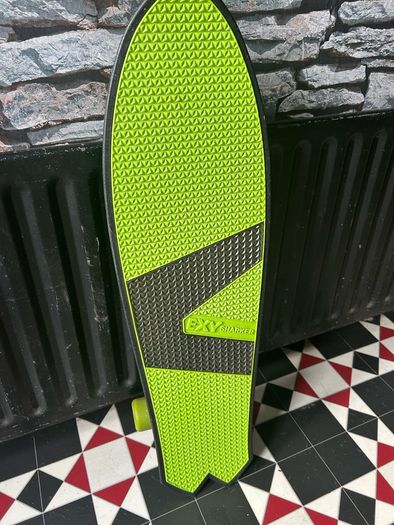 Sharker 3 wheel skateboard