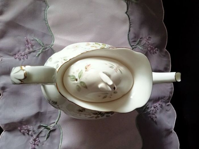 Rare Royal Albert Bone China "HAWORTH" Teapot