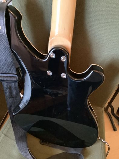 Retrovibe Lefthanded Bass Guitar.(REDUCED!)