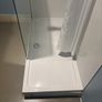 shower tray and shower screen Image 2