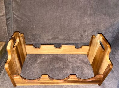 Whiskey gin vine holder acacia wood