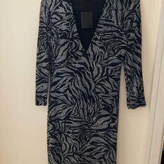 Dress size 10/12 uk