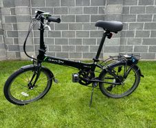 Dahon Vitesse D8 folding bike
