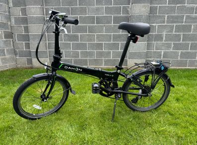 Dahon Vitesse D8 folding bike