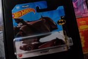 Red Batmobile ! Batman Series ! Hot Wheels ! Mattel ! 2014 !