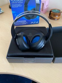 Platinum PlayStation wireless headset