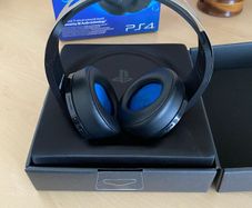 Platinum PlayStation wireless headset