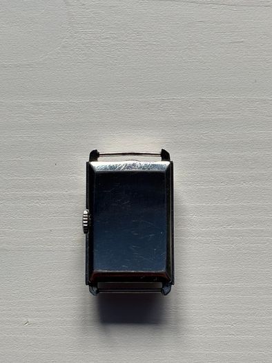 Omega Art Deco Curved Tank (cal.T17) from approximately 1939