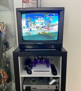 Looking for a larger CRT TV