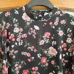 Beautiful Warehouse Blouse, As new