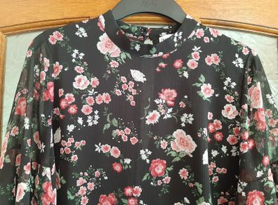 Beautiful Warehouse Blouse, As new