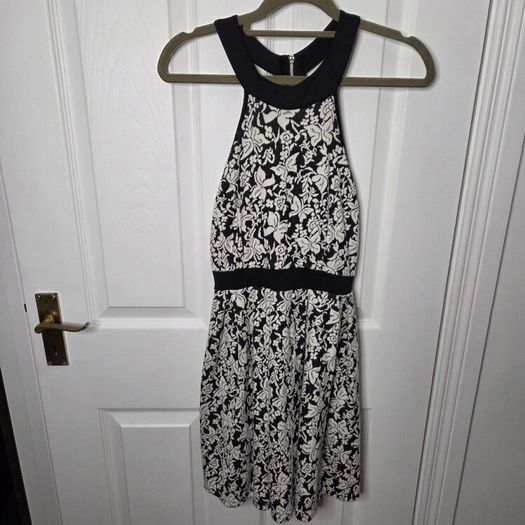 Dress size S